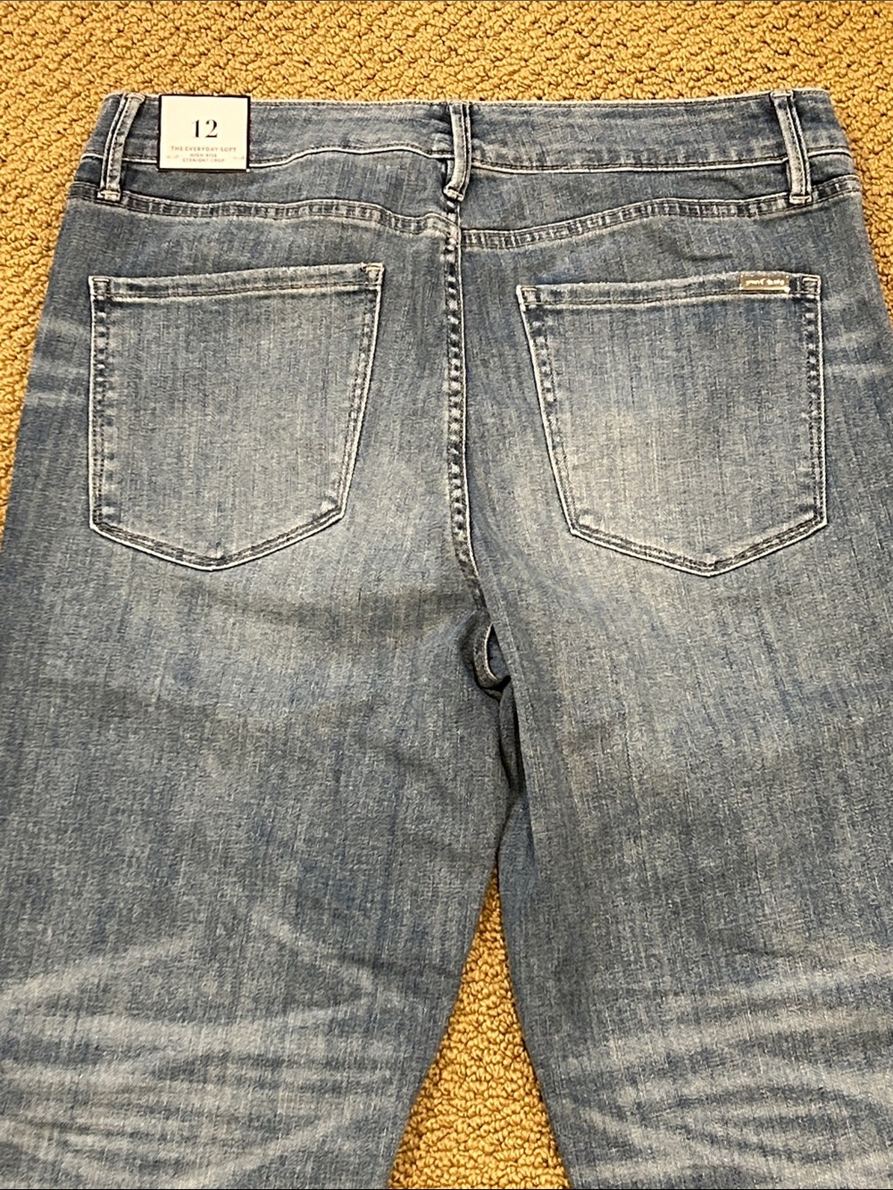 WHBM The Everyday Soft High Rise Straight Crop Jean size 12 Patch Pockets FLAW - Picture 11 of 16